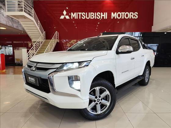 MITSUBISHI L200 TRITON 2.4 16V TURBO DIESEL SPORT HPE CD 4P 4X4 AUTOMÁTICO